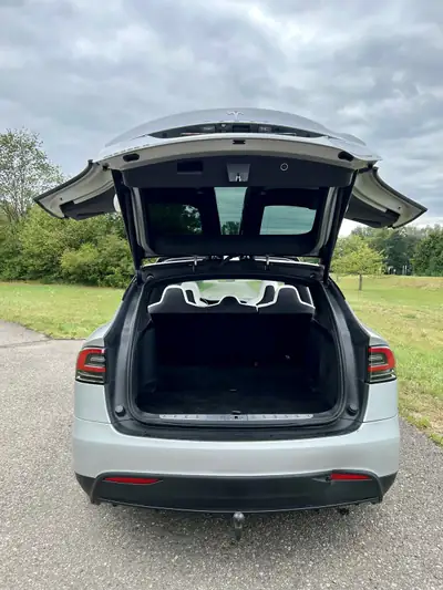 Tesla Model X 100D — SUV électrique haute performance, batterie neuve et recharge illimitée — cruscotto
