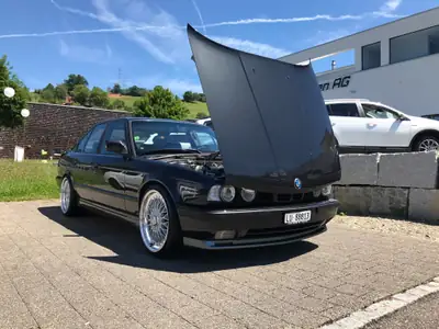 BMW M5 1991 — Berline de prestige légendaire, 315 ch, peu kilométrée — côté