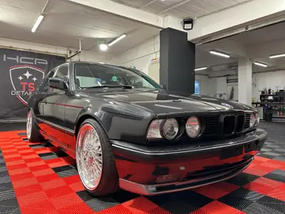 BMW M5 1991 — Berline de prestige légendaire, 315 ch, peu kilométrée — Miniature 15