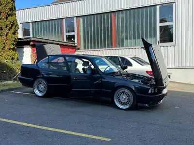 BMW M5 1991 — Berline de prestige légendaire, 315 ch, peu kilométrée — Miniature 16
