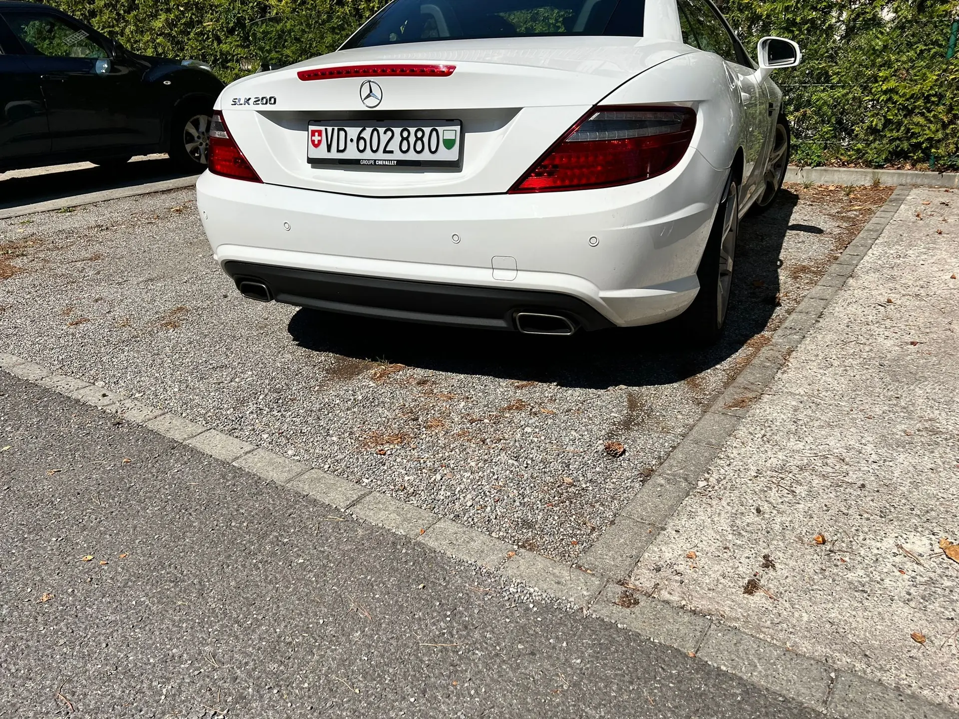 Mercedes-Benz SLK 200 7G-Tronic — Cabriolet élégant, moteur efficient et prix avantageux