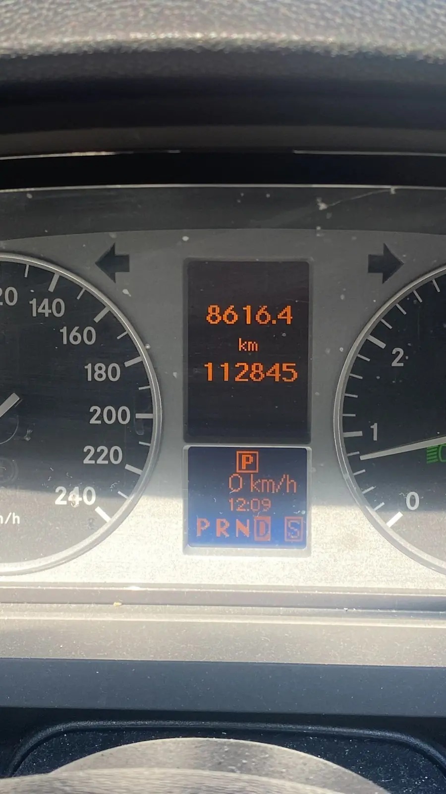 Mercedes-Benz B 200 Autotronic — Monospace compact, automatique fluide et fiable — vue extérieure
