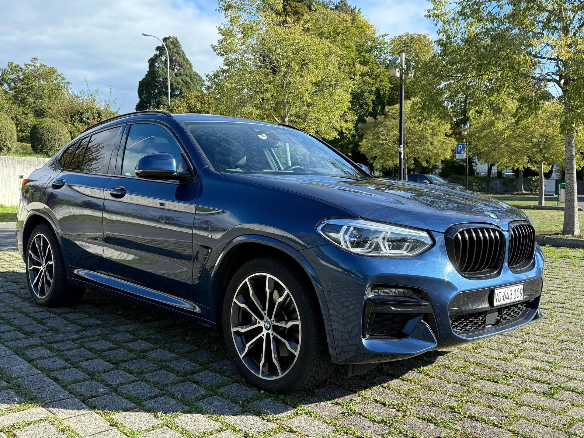 BMW X4 M40i Steptronic — SUV coupé sportif, 360 ch, entretien premium récent