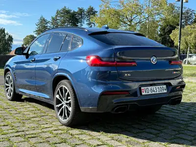 BMW X4 M40i Steptronic — SUV coupé sportif, 360 ch, entretien premium récent — Heckansicht