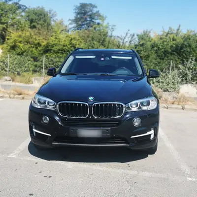 BMW X5 xDrive 35i Steptronic — SUV premium 306 ch, 58 000 km seulement — Außenansicht