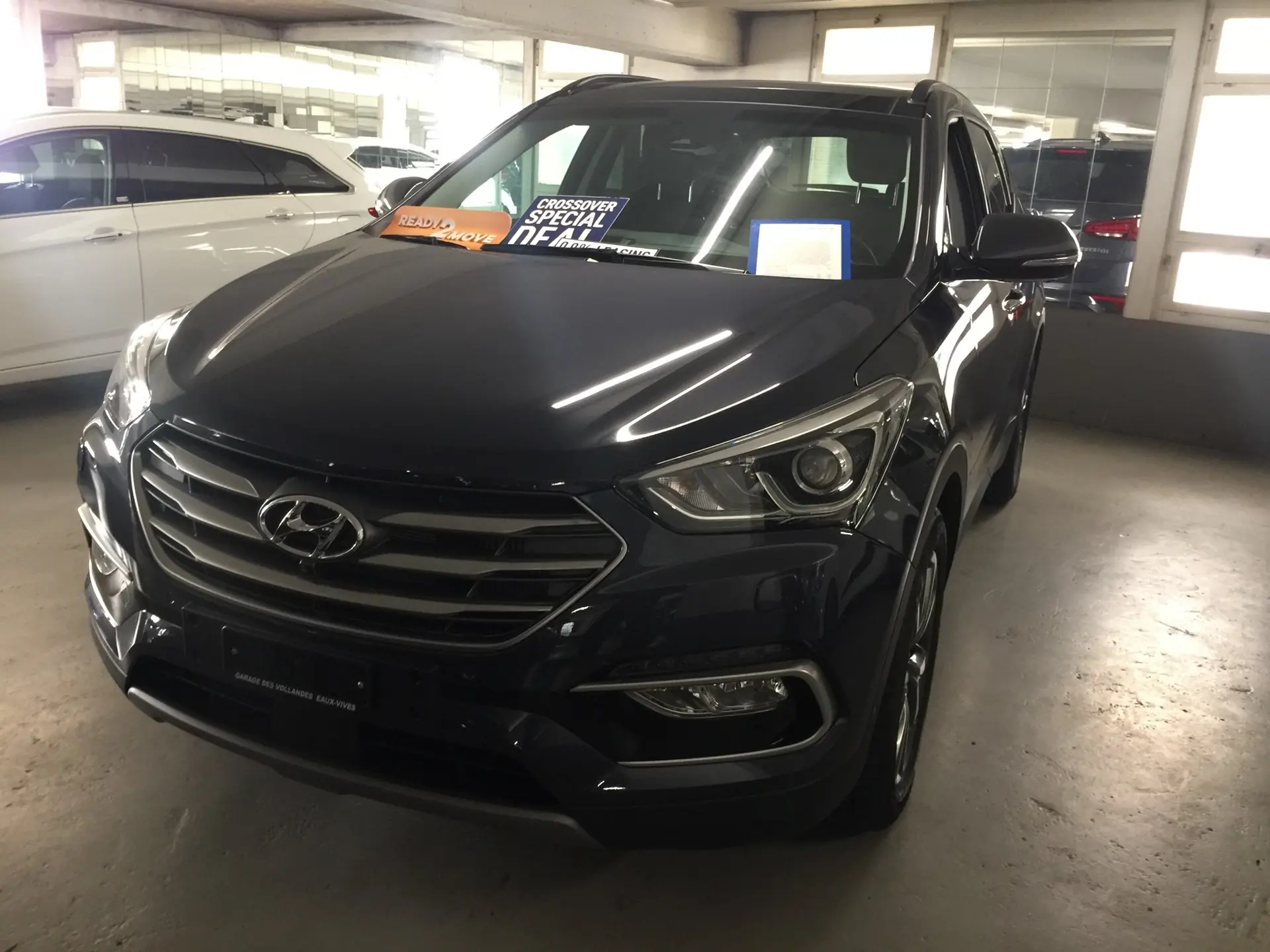 Hyundai Santa Fe 2.2 CRDI Vertex 4WD — SUV 7 places diesel robuste, 64'000 km — Außenansicht