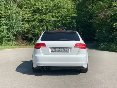 Audi RS3 Sportback 2.5 TFSI quattro — 420 ch, performante et polyvalente — fianco