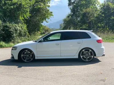 Audi RS3 Sportback 2.5 TFSI quattro — 420 ch, performante et polyvalente — interni