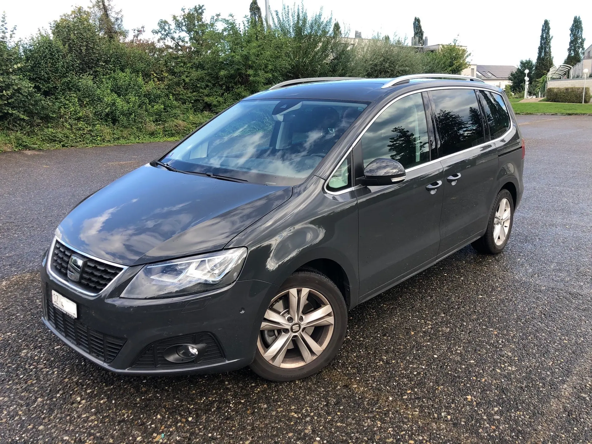 SEAT Alhambra 2.0 TDI 4Drive — Monospace premium, 4 roues motrices, faible kilométrage — Außenansicht