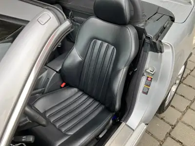 Mercedes-Benz SLK 230 Kompressor Final Edition — Roadster iconique, moteur turbo, 56'200 km — Miniatur 10