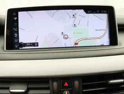BMW X5 xDrive 40d Steptronic — SUV premium diesel, 183 500 km, traction intégrale — Miniatur 10