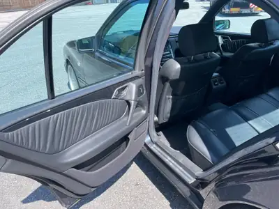Mercedes-Benz E 430 Avantgarde — Berline luxe 279 ch, entretien impeccable — Miniature 8