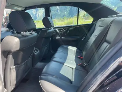 Mercedes-Benz E 430 Avantgarde — Berline luxe 279 ch, entretien impeccable — Miniature 9