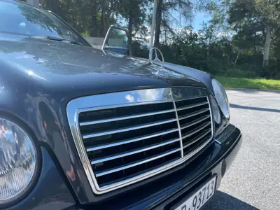 Mercedes-Benz E 430 Avantgarde — Berline luxe 279 ch, entretien impeccable — Miniature 10