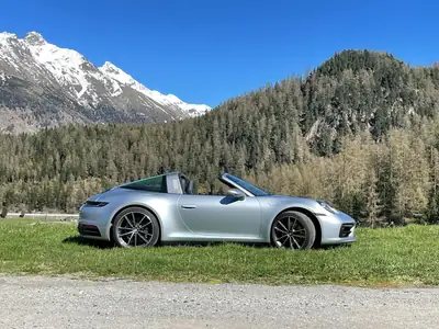 Porsche 911 Targa 4 PDK — Décapotable iconique, 31 000 km, sans accident — fianco