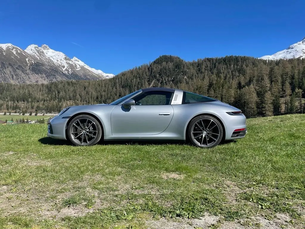 Porsche 911 Targa 4 PDK — Décapotable iconique, 31 000 km, sans accident — vista esterna