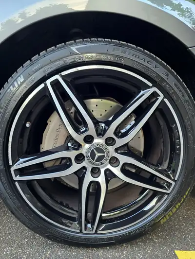 Mercedes-Benz E 200 AMG Line 4Matic — Berline premium, état impeccable, 4 roues motrices — détail