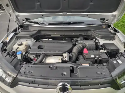 SsangYong Tivoli 1.6 eXDi — Petit SUV robuste, diesel économe et sans sinistre — Miniatura 11