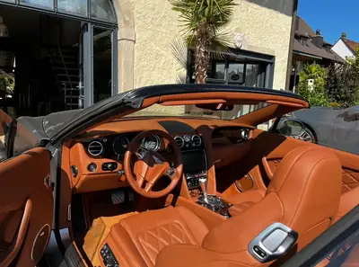 Bentley Continental GTC Speed — Cabriolet W12 635 ch, kilométrage réduit — Detail