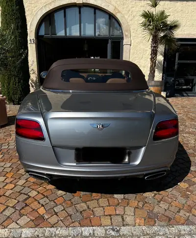 Bentley Continental GTC Speed — Cabriolet W12 635 ch, kilométrage réduit — Armaturenbrett