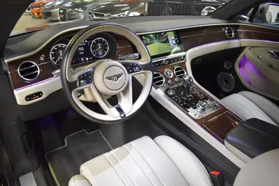 Bentley Continental GT 6.0 W12 — Le coupé de prestige britannique, 635 ch et histoire tracée — Miniature 15