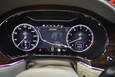 Bentley Continental GT 6.0 W12 — Le coupé de prestige britannique, 635 ch et histoire tracée — Miniature 23