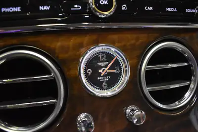 Bentley Continental GT 6.0 W12 — Le coupé de prestige britannique, 635 ch et histoire tracée — Miniature 29