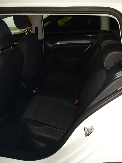 VW Golf Alltrack 2.0 TDI 4Motion — Monospace polyvalent, moteur fiable, très bas kilométrage — Miniatura 8