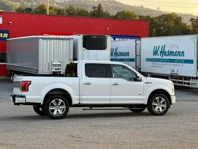 Ford F-150 Platinum Edition — Pickup robuste 370 ch, attelage amovible, 8 pneus — intérieur