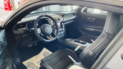 Ford Mustang Shelby GT 500 — 771 ch, muscle car légendaire, état neuf — Seitenansicht