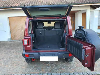 Jeep Wrangler Unlimited Rubicon 2.0 — 4x4 mythique, toit escamotable, 22'000 km — détail