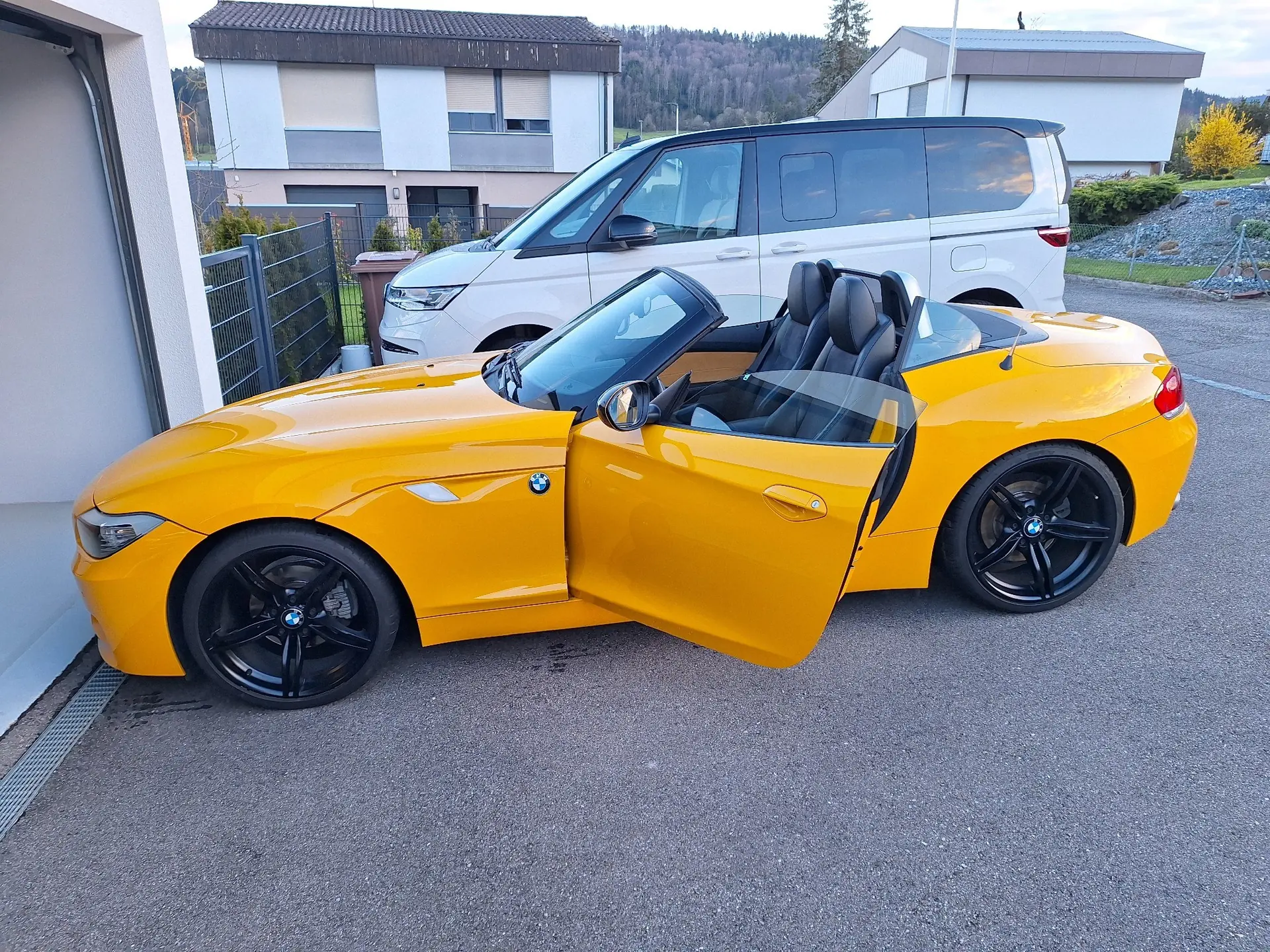 BMW Z4 sDrive23i — Cabriolet sportif 2011, moteur 204 ch et sans sinistre