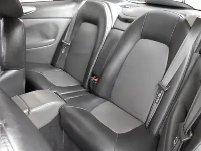 Aston Martin V12 Vanquish — Coupé britannique 470 ch, 57 000 km, parfait état — Miniatur 9