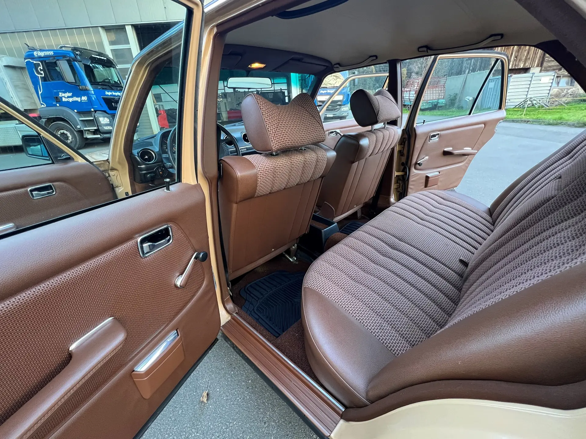 Mercedes-Benz 250 1978 occasion Luzern — 4
