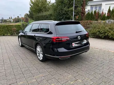 VW Passat Variant 2.0 TDI — Break élégant 4Motion, moteur robuste 190 ch — Miniatura 8