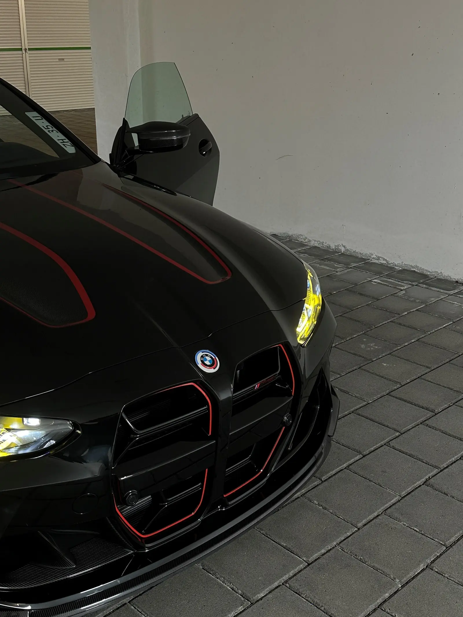 BMW M4 CSL 2023 — Coupé sport ultralégère, 551 ch, exemplaire collector CH — vista esterna