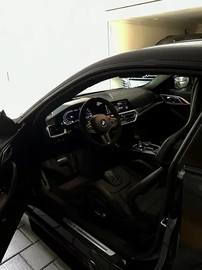 BMW M4 CSL 2023 — Coupé sport ultralégère, 551 ch, exemplaire collector CH — interni