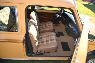 MINI Clubman Estate 1978 — Une légende compacte britannique, contrôlée expertise — Innenraum
