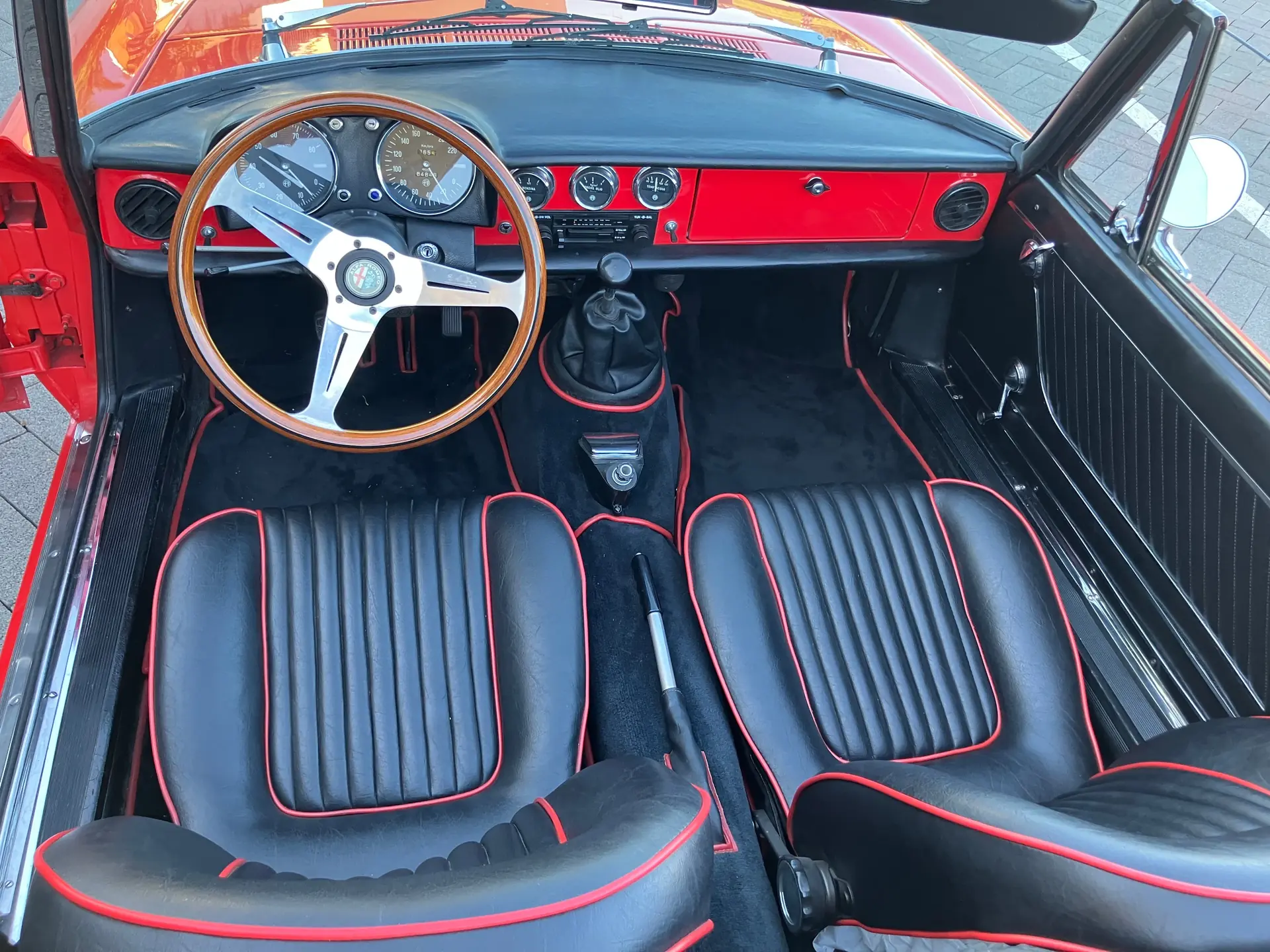 Alfa Romeo Spider 1966 occasion Bern — 3