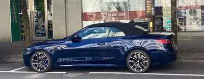 BMW M440i xDrive Cabriolet — Décapotable sportive 374 ch, très peu kilométrée — côté