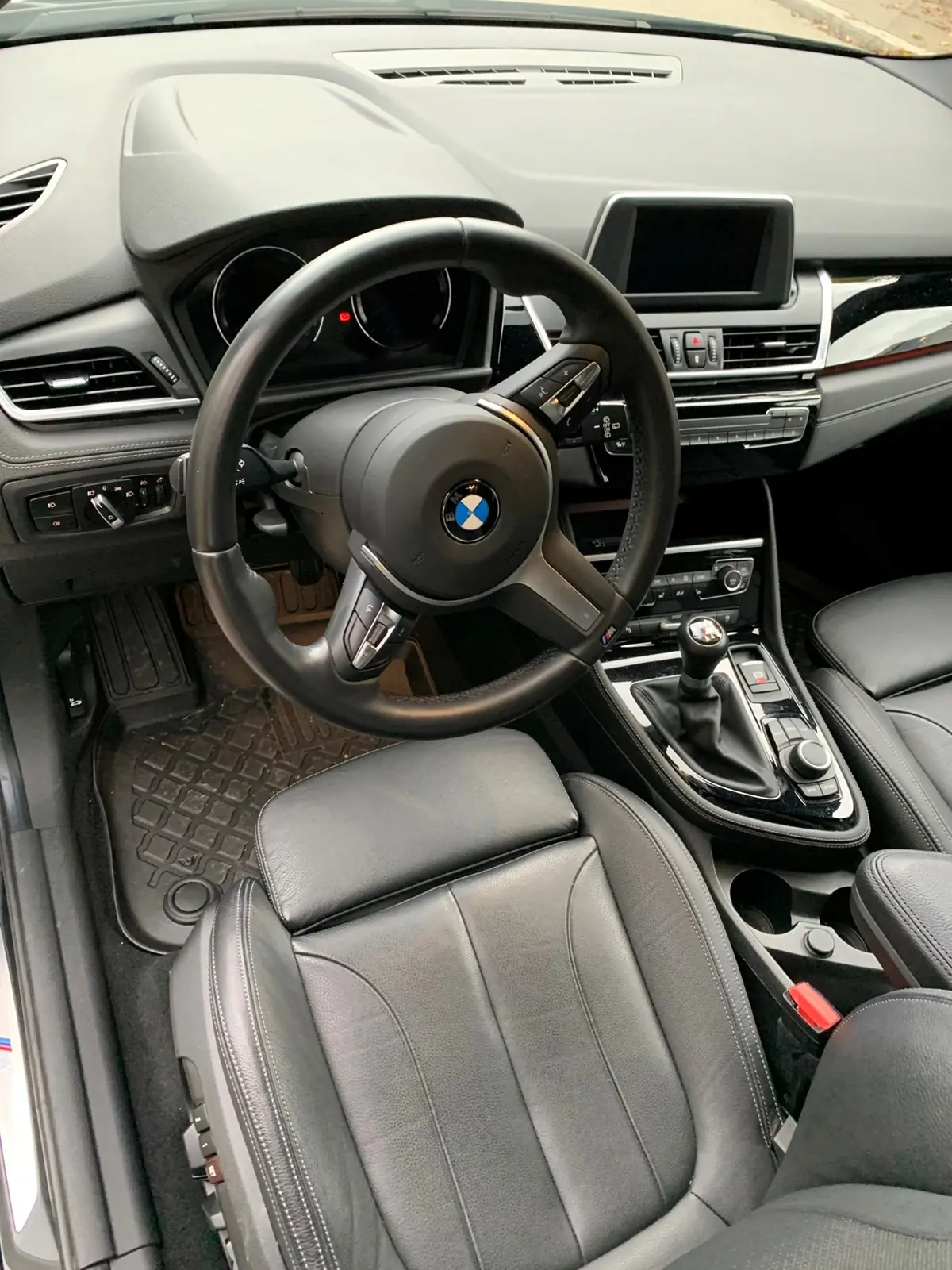 BMW 218 Active Tourer 2018 occasion Zollikerberg — 4