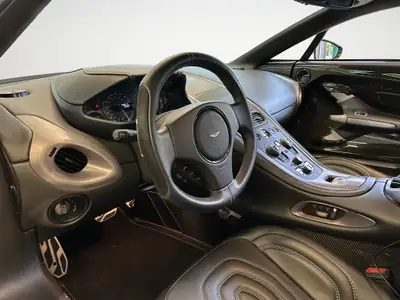 Aston Martin One 77 — Hypercar britannique légendaire, 6746 km seulement — Thumbnail 10