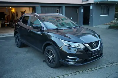 Nissan Qashqai 1.2 DIG-T Tekna — SUV compact fiable, sans accident, 85'500 km — vue extérieure