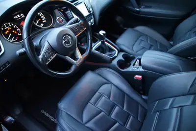 Nissan Qashqai 1.2 DIG-T Tekna — SUV compact fiable, sans accident, 85'500 km — Miniature 8