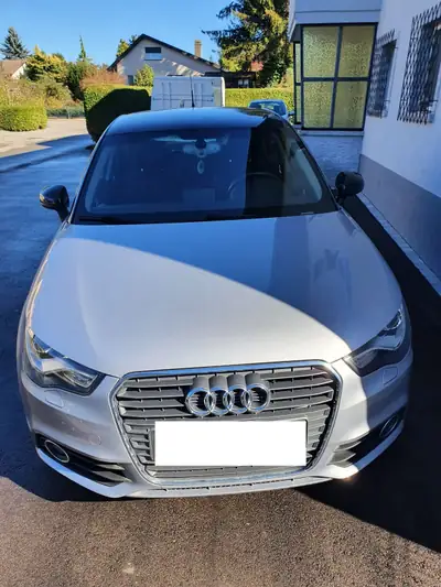 Audi A1 Sportback 1.4 TFSI Ambition — Citadine dynamique, 118'000 km, essence S-tronic — côté