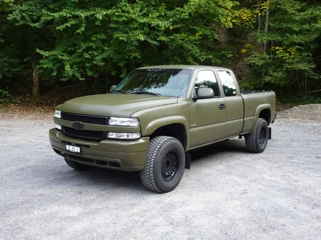 Chevrolet Silverado 2002 occasion Baar — 1