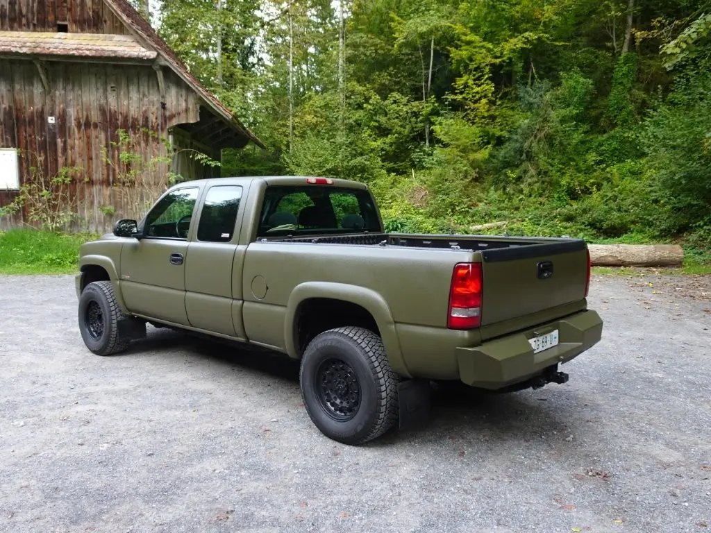 Chevrolet Silverado 2002 occasion Baar — 3