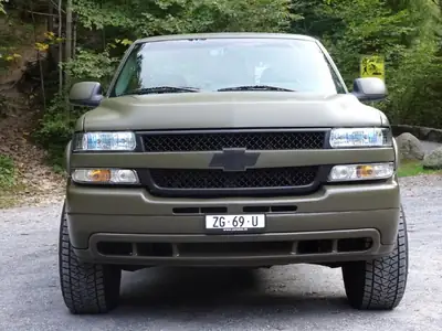 Chevrolet Silverado 2500 HD — Pickup diesel robuste, 200'000 km, sans accident — dettaglio