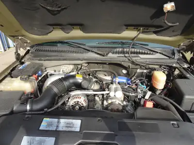 Chevrolet Silverado 2500 HD — Pickup diesel robuste, 200'000 km, sans accident — Miniatura 15