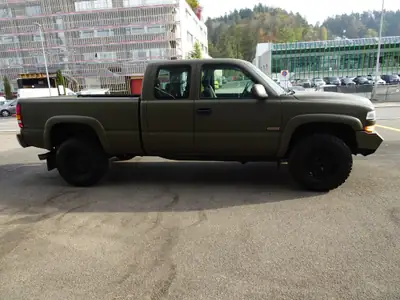 Chevrolet Silverado 2500 HD — Pickup diesel robuste, 200'000 km, sans accident — Miniatura 16